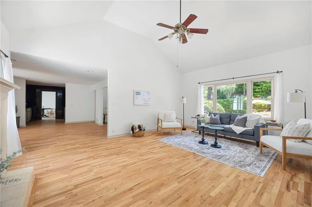 55 Bransford Road, Atlanta, Georgia 30342, 5 Bedrooms Bedrooms, ,4 BathroomsBathrooms,Residential,Sold,55 Bransford Road,7585120