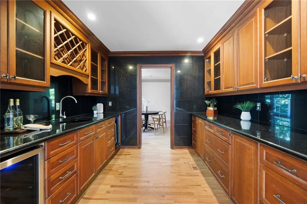 55 Bransford Road, Atlanta, Georgia 30342, 5 Bedrooms Bedrooms, ,4 BathroomsBathrooms,Residential,Sold,55 Bransford Road,7585120