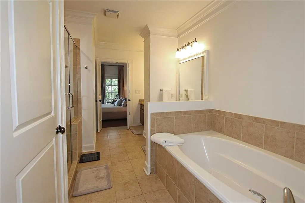 813 Creekgarden Court Unit 3, Atlanta, Georgia 30339, 3 Bedrooms Bedrooms, ,3 BathroomsBathrooms,Residential,Sold,813 Creekgarden Court Unit 3,5874684