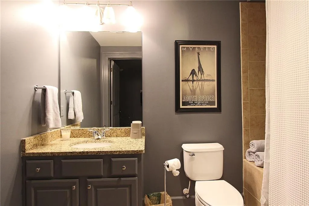 813 Creekgarden Court Unit 3, Atlanta, Georgia 30339, 3 Bedrooms Bedrooms, ,3 BathroomsBathrooms,Residential,Sold,813 Creekgarden Court Unit 3,5874684