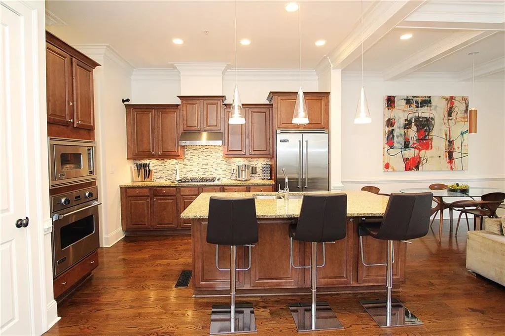 813 Creekgarden Court Unit 3, Atlanta, Georgia 30339, 3 Bedrooms Bedrooms, ,3 BathroomsBathrooms,Residential,Sold,813 Creekgarden Court Unit 3,5874684