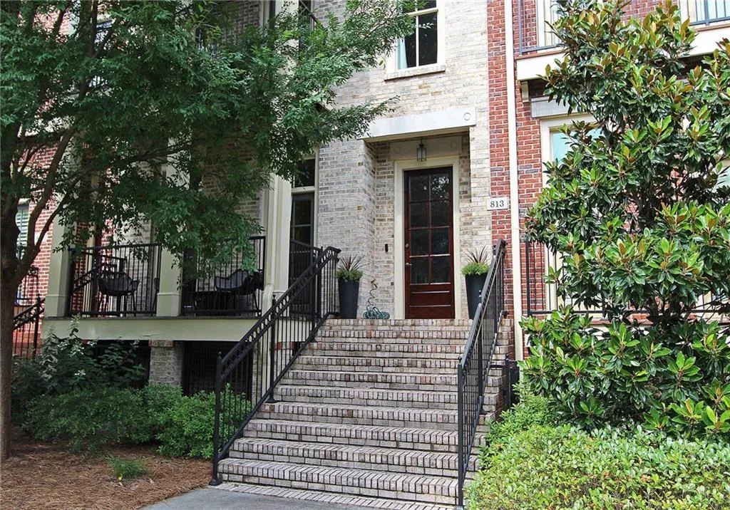 813 Creekgarden Court Unit 3, Atlanta, Georgia 30339, 3 Bedrooms Bedrooms, ,3 BathroomsBathrooms,Residential,Sold,813 Creekgarden Court Unit 3,5874684