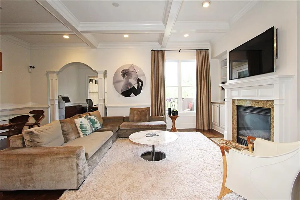 813 Creekgarden Court Unit 3, Atlanta, Georgia 30339, 3 Bedrooms Bedrooms, ,3 BathroomsBathrooms,Residential,Sold,813 Creekgarden Court Unit 3,5874684