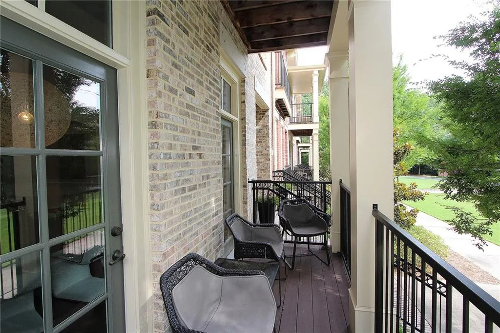 813 Creekgarden Court Unit 3, Atlanta, Georgia 30339, 3 Bedrooms Bedrooms, ,3 BathroomsBathrooms,Residential,Sold,813 Creekgarden Court Unit 3,5874684