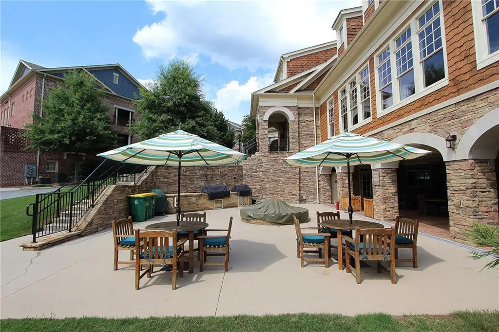 813 Creekgarden Court Unit 3, Atlanta, Georgia 30339, 3 Bedrooms Bedrooms, ,3 BathroomsBathrooms,Residential,Sold,813 Creekgarden Court Unit 3,5874684