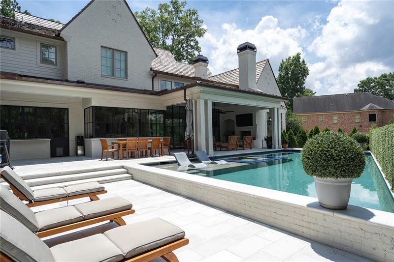 4514 Stella Drive, Atlanta, Georgia 30327, 6 Bedrooms Bedrooms, ,6 BathroomsBathrooms,Residential,Sold,4514 Stella Drive,7287165