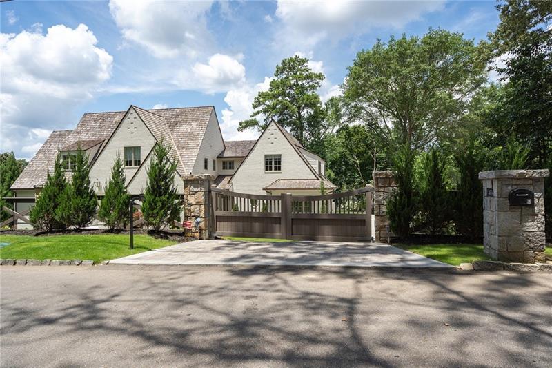 4514 Stella Drive, Atlanta, Georgia 30327, 6 Bedrooms Bedrooms, ,6 BathroomsBathrooms,Residential,Sold,4514 Stella Drive,7287165