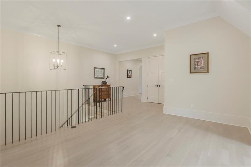 4514 Stella Drive, Atlanta, Georgia 30327, 6 Bedrooms Bedrooms, ,6 BathroomsBathrooms,Residential,Sold,4514 Stella Drive,7287165