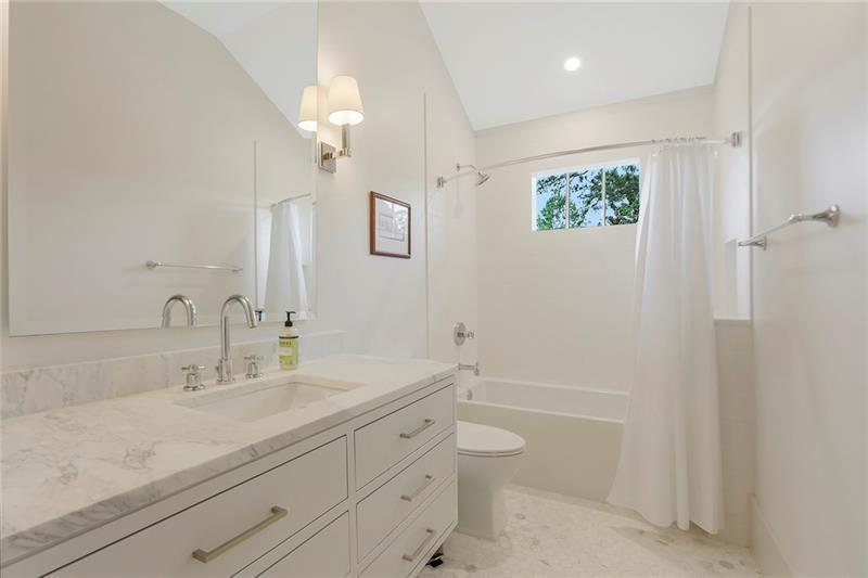 4514 Stella Drive, Atlanta, Georgia 30327, 6 Bedrooms Bedrooms, ,6 BathroomsBathrooms,Residential,Sold,4514 Stella Drive,7287165