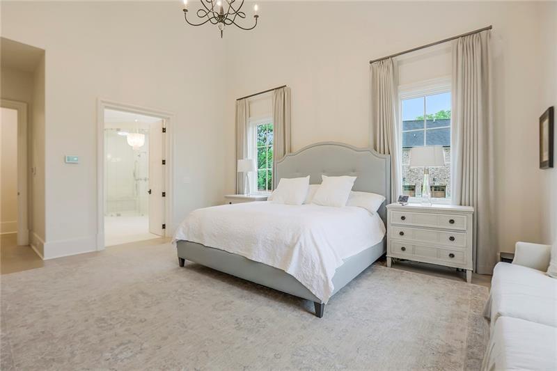 4514 Stella Drive, Atlanta, Georgia 30327, 6 Bedrooms Bedrooms, ,6 BathroomsBathrooms,Residential,Sold,4514 Stella Drive,7287165