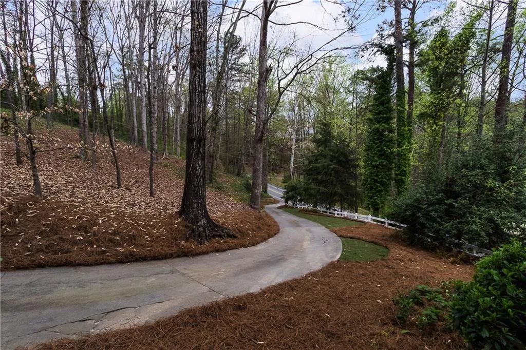 4890 Northside Drive Nw, Atlanta, Georgia 30327, 3 Bedrooms Bedrooms, ,3 BathroomsBathrooms,Residential,Sold,4890 Northside Drive Nw,6687833