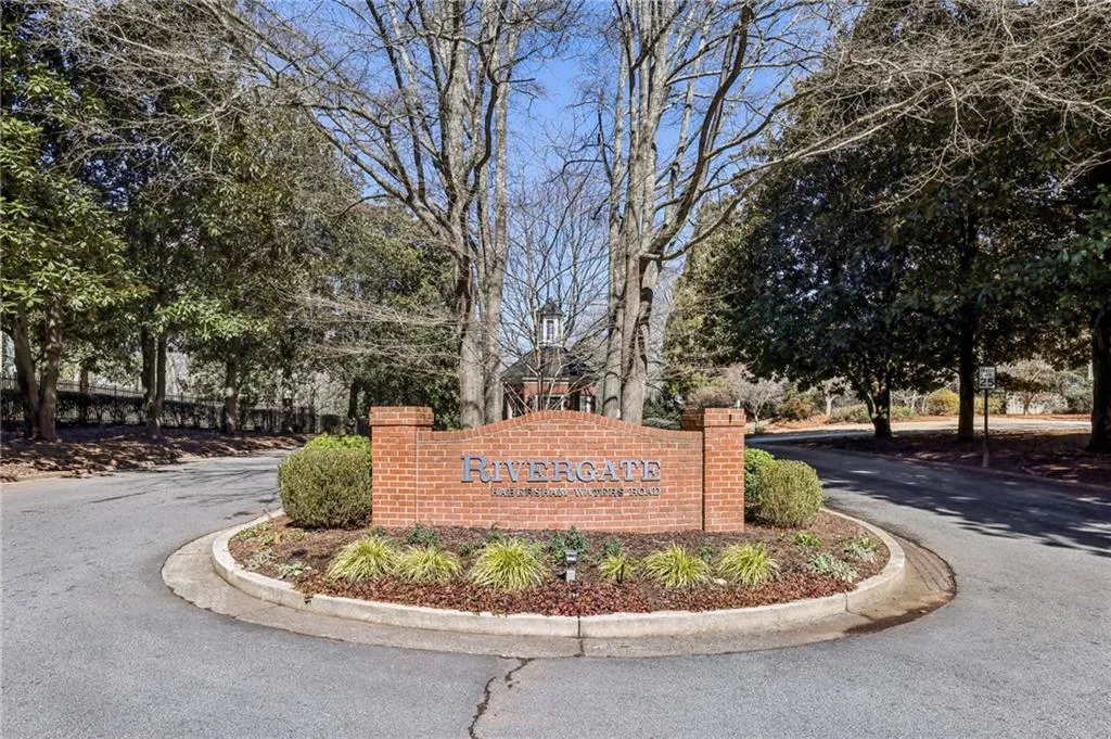 420 Rivertrail Dale, Atlanta, Georgia 30350, 5 Bedrooms Bedrooms, ,4 BathroomsBathrooms,Residential,For Sale,420 Rivertrail Dale,7720812