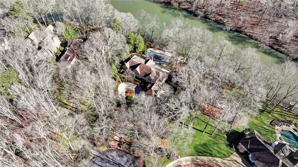 420 Rivertrail Dale, Atlanta, Georgia 30350, 5 Bedrooms Bedrooms, ,4 BathroomsBathrooms,Residential,For Sale,420 Rivertrail Dale,7720812