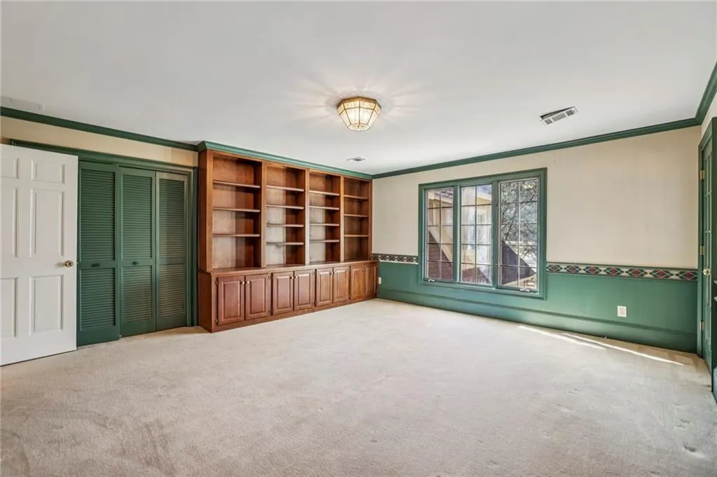 420 Rivertrail Dale, Atlanta, Georgia 30350, 5 Bedrooms Bedrooms, ,4 BathroomsBathrooms,Residential,For Sale,420 Rivertrail Dale,7720812