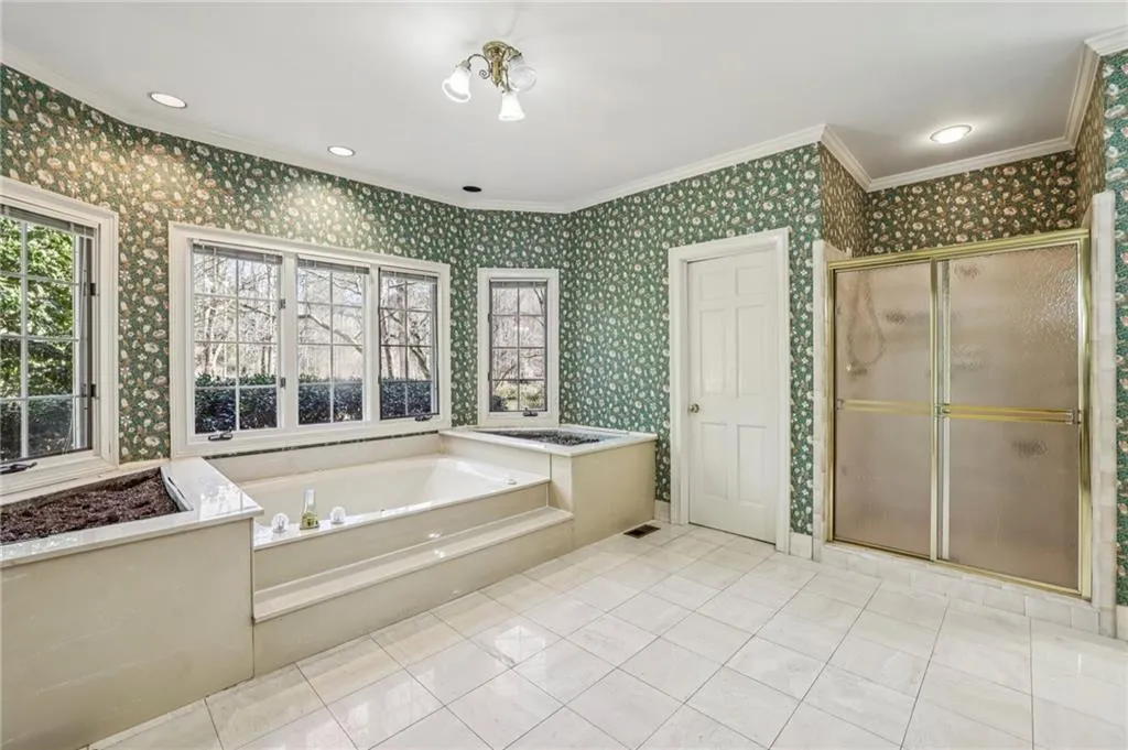 420 Rivertrail Dale, Atlanta, Georgia 30350, 5 Bedrooms Bedrooms, ,4 BathroomsBathrooms,Residential,For Sale,420 Rivertrail Dale,7720812