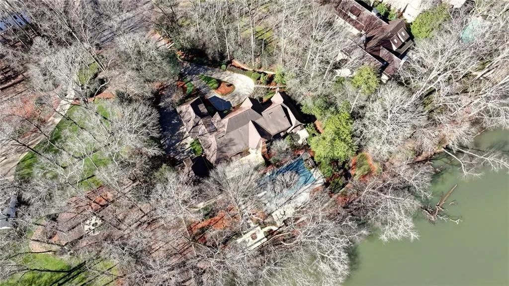420 Rivertrail Dale, Atlanta, Georgia 30350, 5 Bedrooms Bedrooms, ,4 BathroomsBathrooms,Residential,For Sale,420 Rivertrail Dale,7720812