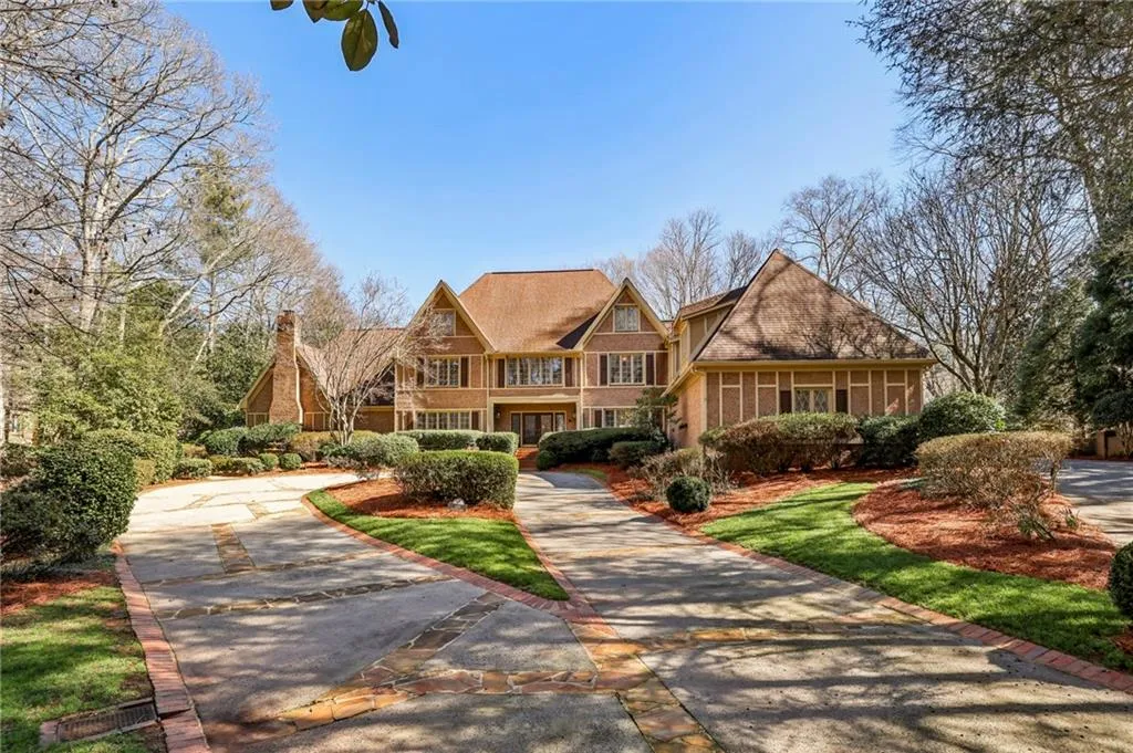 420 Rivertrail Dale, Atlanta, Georgia 30350, 5 Bedrooms Bedrooms, ,4 BathroomsBathrooms,Residential,For Sale,420 Rivertrail Dale,7720812