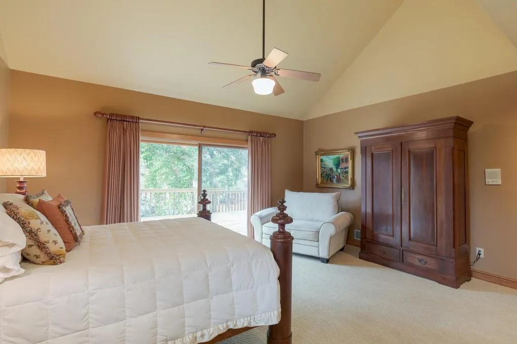 34 Spring Oaks Court, Sandy Springs, Georgia 30327, 5 Bedrooms Bedrooms, ,4 BathroomsBathrooms,Residential,Sold,34 Spring Oaks Court,6674730