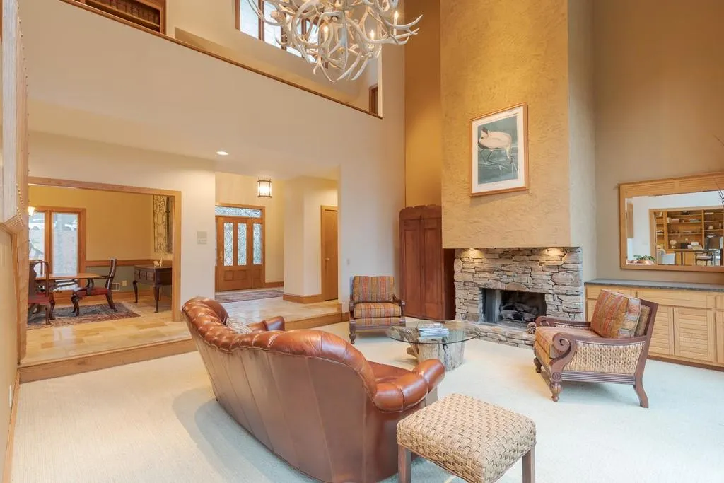 34 Spring Oaks Court, Sandy Springs, Georgia 30327, 5 Bedrooms Bedrooms, ,4 BathroomsBathrooms,Residential,Sold,34 Spring Oaks Court,6674730