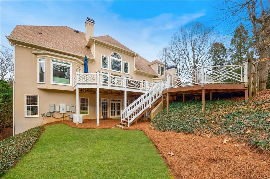 400 Laurel Chase Court, Atlanta, Georgia 30327, 5 Bedrooms Bedrooms, ,5 BathroomsBathrooms,Residential,Sold,400 Laurel Chase Court,7523865