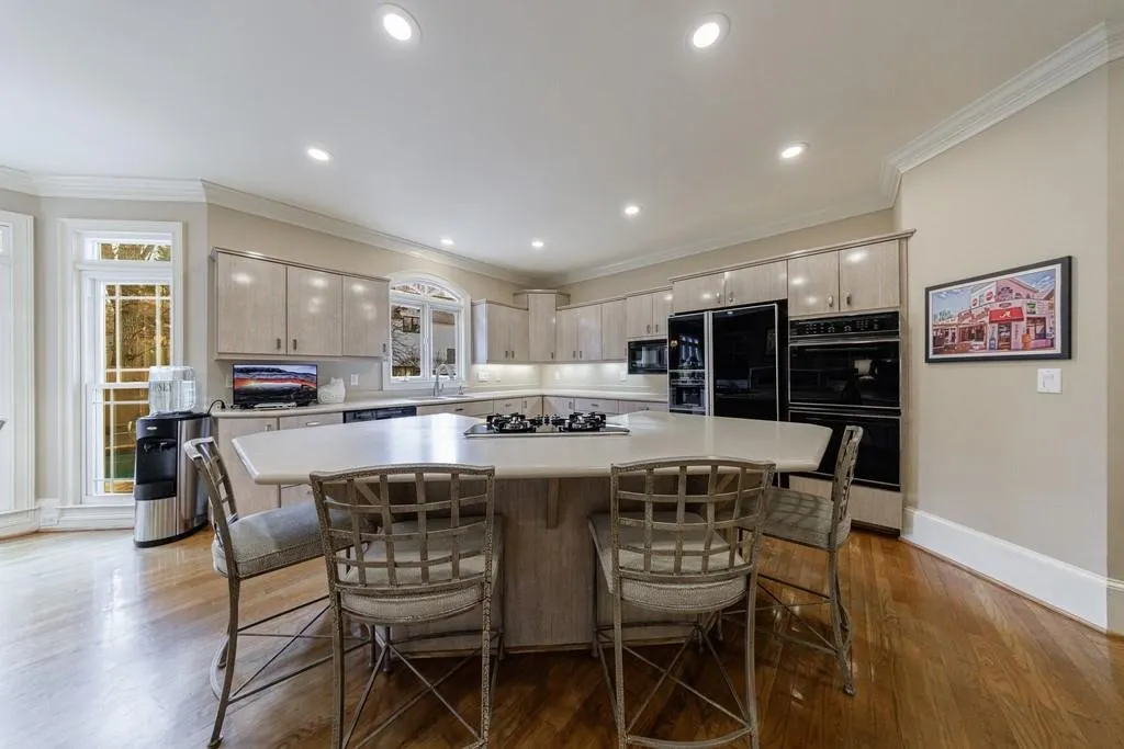 400 Laurel Chase Court, Atlanta, Georgia 30327, 5 Bedrooms Bedrooms, ,5 BathroomsBathrooms,Residential,Sold,400 Laurel Chase Court,7523865