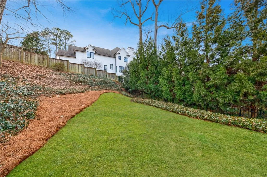 400 Laurel Chase Court, Atlanta, Georgia 30327, 5 Bedrooms Bedrooms, ,5 BathroomsBathrooms,Residential,Sold,400 Laurel Chase Court,7523865