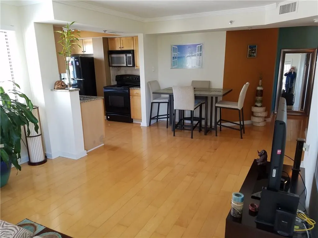 795 Hammond Drive Unit 1412, Sandy Springs, Georgia 30328, 1 Bedroom Bedrooms, ,1 BathroomBathrooms,Residential,Sold,795 Hammond Drive Unit 1412,5706080