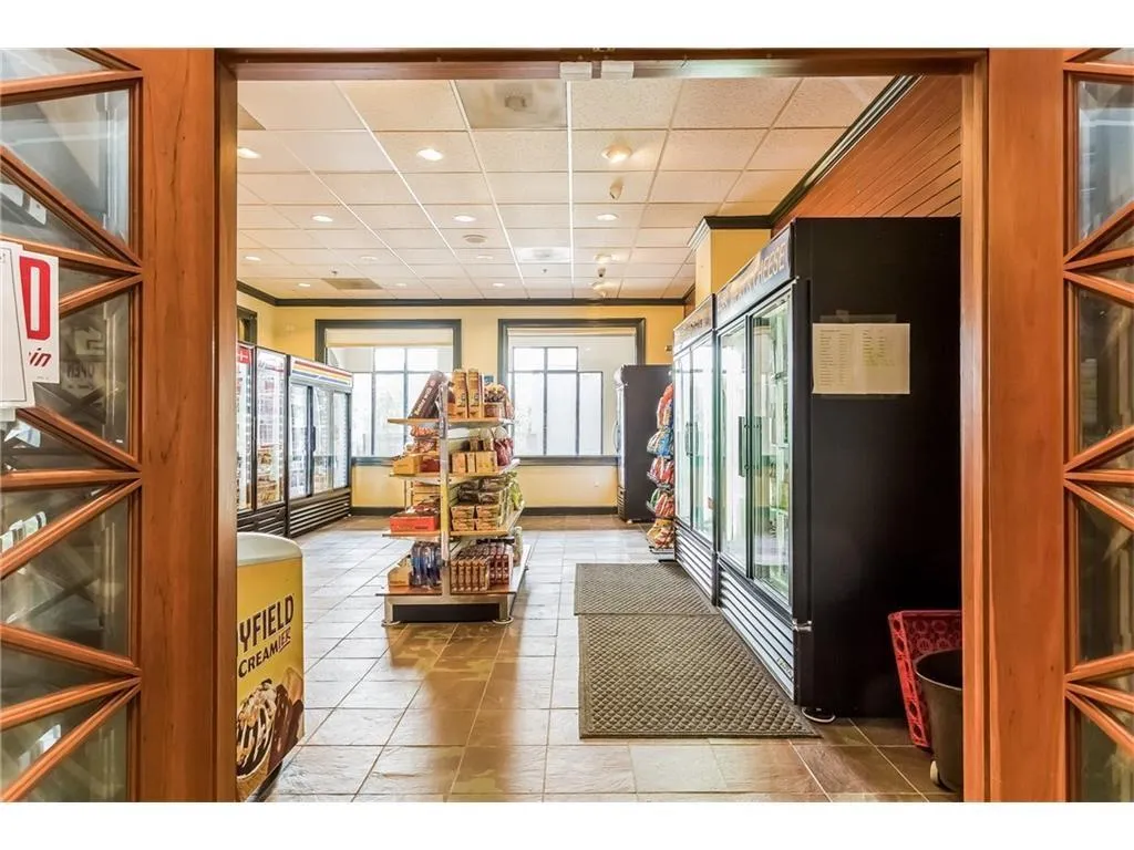 795 Hammond Drive Unit 1412, Sandy Springs, Georgia 30328, 1 Bedroom Bedrooms, ,1 BathroomBathrooms,Residential,Sold,795 Hammond Drive Unit 1412,5706080