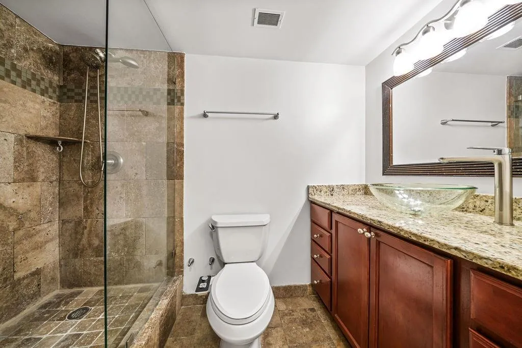 2870 Pharr Court South Nw Unit 203, Atlanta, Georgia 30305, 1 Bedroom Bedrooms, 0 ,1 BathroomBathrooms,Residential,For Sale,2870 Pharr Court South Nw Unit 203,7786133