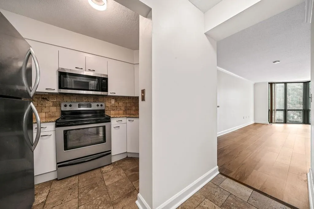 2870 Pharr Court South Nw Unit 203, Atlanta, Georgia 30305, 1 Bedroom Bedrooms, 0 ,1 BathroomBathrooms,Residential,For Sale,2870 Pharr Court South Nw Unit 203,7786133