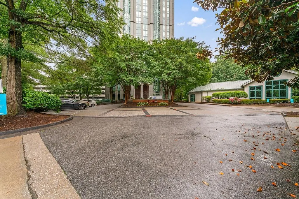 2870 Pharr Court South Nw Unit 203, Atlanta, Georgia 30305, 1 Bedroom Bedrooms, 0 ,1 BathroomBathrooms,Residential,For Sale,2870 Pharr Court South Nw Unit 203,7786133