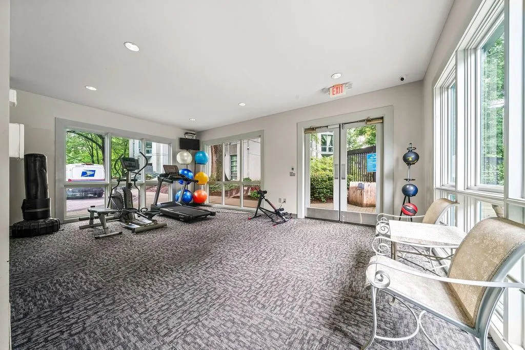 2870 Pharr Court South Nw Unit 203, Atlanta, Georgia 30305, 1 Bedroom Bedrooms, 0 ,1 BathroomBathrooms,Residential,For Sale,2870 Pharr Court South Nw Unit 203,7786133