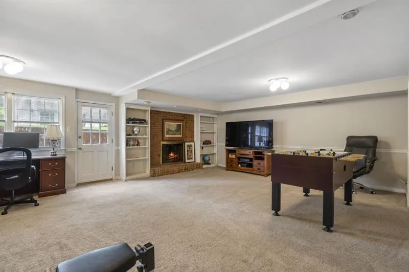 6915 Hunters Knoll, Sandy Springs, Georgia 30328, 4 Bedrooms Bedrooms, ,3 BathroomsBathrooms,Residential,Sold,6915 Hunters Knoll,7682555