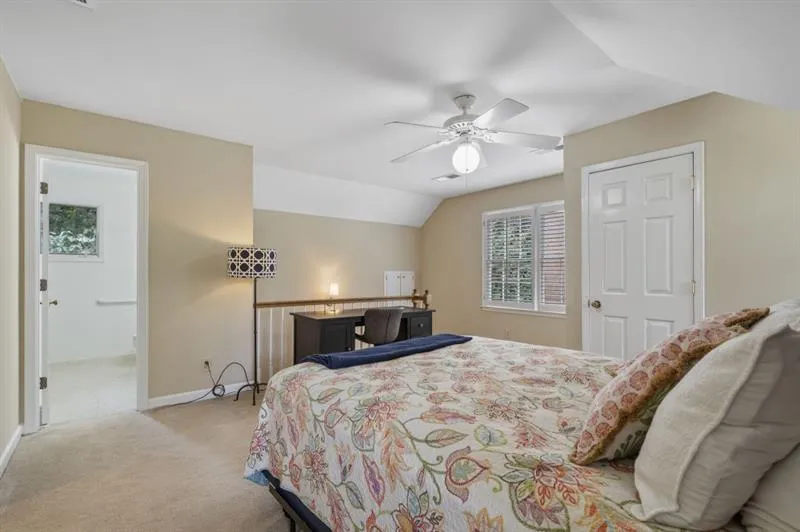 6915 Hunters Knoll, Sandy Springs, Georgia 30328, 4 Bedrooms Bedrooms, ,3 BathroomsBathrooms,Residential,Sold,6915 Hunters Knoll,7682555