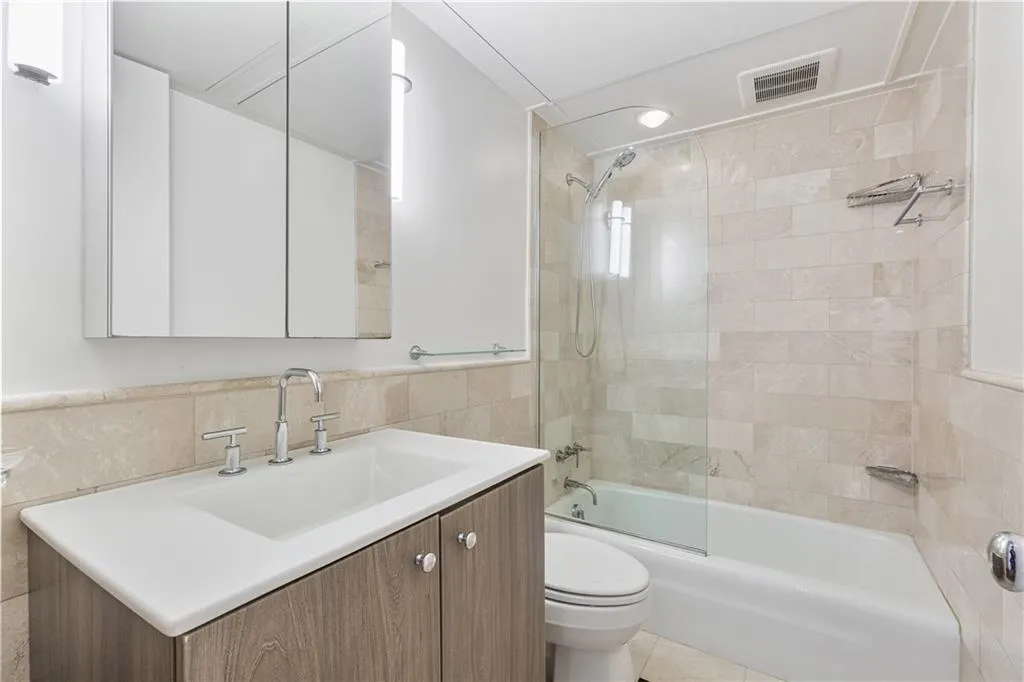 145 15th Street Ne Unit 1209, Atlanta, Georgia 30309, 1 Bedroom Bedrooms, ,1 BathroomBathrooms,Residential,For Sale,145 15th Street Ne Unit 1209,7602052