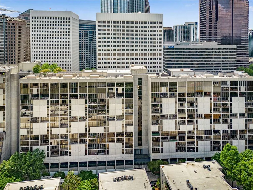 145 15th Street Ne Unit 1209, Atlanta, Georgia 30309, 1 Bedroom Bedrooms, ,1 BathroomBathrooms,Residential,For Sale,145 15th Street Ne Unit 1209,7602052