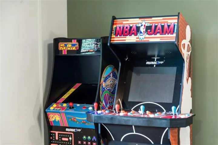 1170