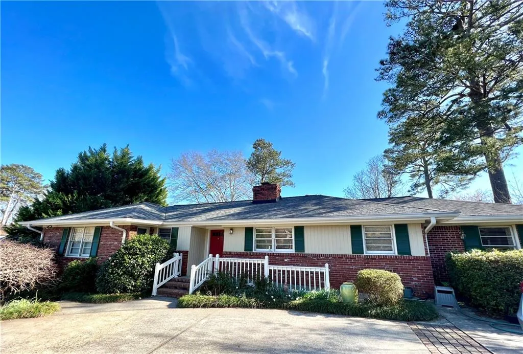 105 Silverwood Road Ne, Sandy Springs, Georgia 30342, 4 Bedrooms Bedrooms, ,2 BathroomsBathrooms,Residential,Sold,105 Silverwood Road Ne,7134846