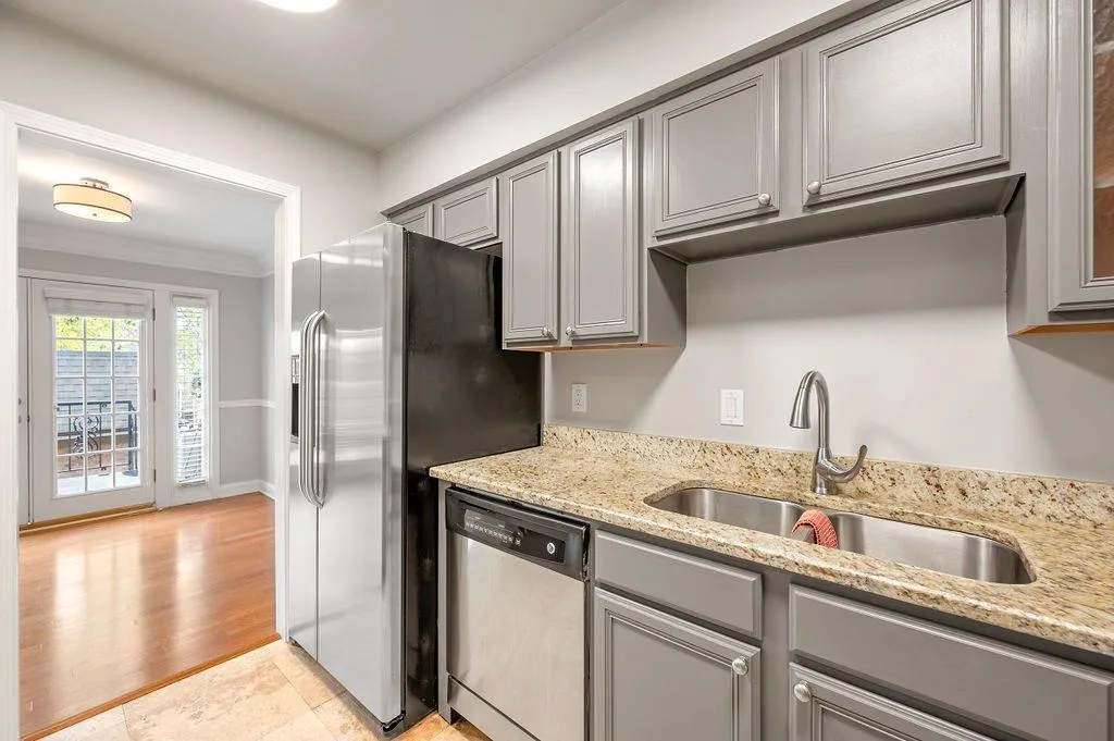 6980 Roswell Road Unit K7, Atlanta, Georgia 30328, 2 Bedrooms Bedrooms, ,2 BathroomsBathrooms,Residential,Sold,6980 Roswell Road Unit K7,7137979