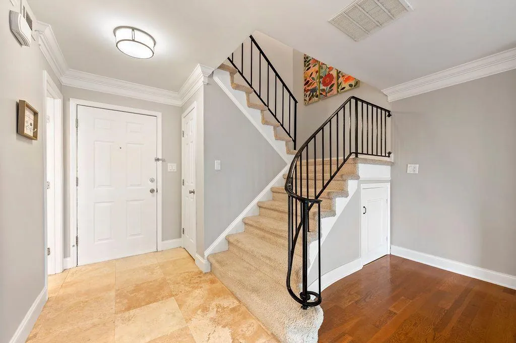 6980 Roswell Road Unit K7, Atlanta, Georgia 30328, 2 Bedrooms Bedrooms, ,2 BathroomsBathrooms,Residential,Sold,6980 Roswell Road Unit K7,7137979