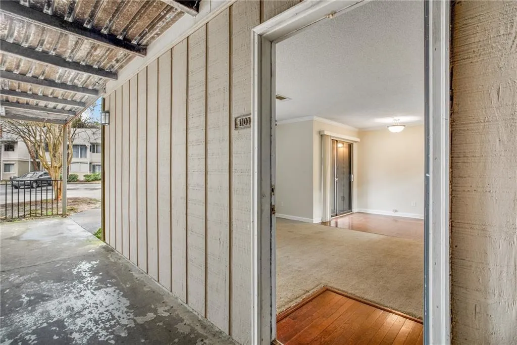 1101 Wingate Way, Sandy Springs, Georgia 30350, 1 Bedroom Bedrooms, ,1 BathroomBathrooms,Residential,Sold,1101 Wingate Way,7021718