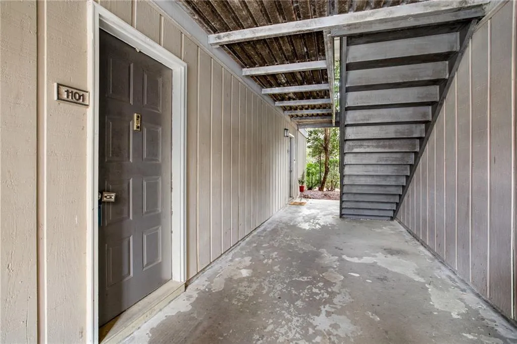 1101 Wingate Way, Sandy Springs, Georgia 30350, 1 Bedroom Bedrooms, ,1 BathroomBathrooms,Residential,Sold,1101 Wingate Way,7021718