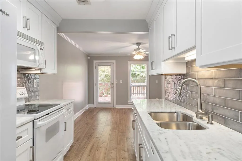 1201 Masons Creek Circle, Atlanta, Georgia 30350, 2 Bedrooms Bedrooms, ,2 BathroomsBathrooms,Residential,Sold,1201 Masons Creek Circle,7415383