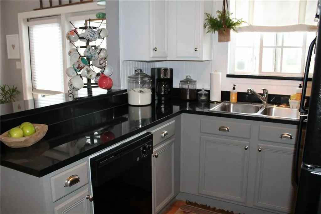 6940 Roswell Road Unit 21c, Atlanta, Georgia 30328, 2 Bedrooms Bedrooms, ,1 BathroomBathrooms,Residential,Sold,6940 Roswell Road Unit 21c,5810216