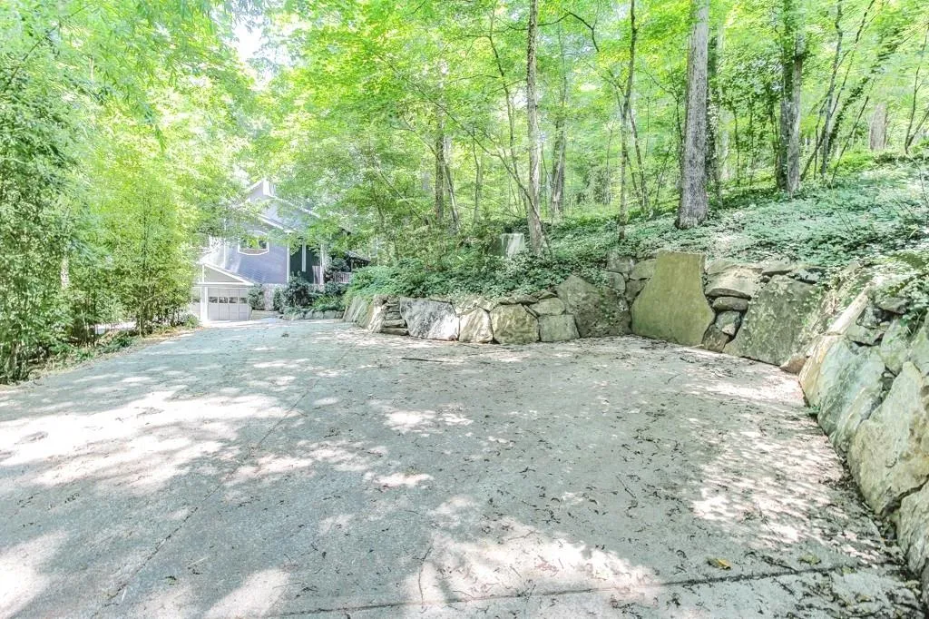 8305 Ison Road, Sandy Springs, Georgia 30350, 5 Bedrooms Bedrooms, ,3 BathroomsBathrooms,Residential,Sold,8305 Ison Road,5706432