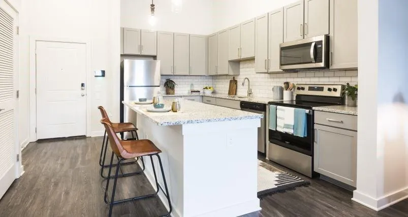 900 Joseph E. Lowery Boulevard Unit 121