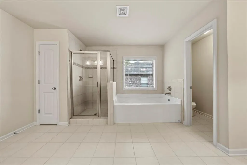 7755 Stratford Lane, Sandy Springs, Georgia 30350, 5 Bedrooms Bedrooms, ,4 BathroomsBathrooms,Residential,Sold,7755 Stratford Lane,6973085