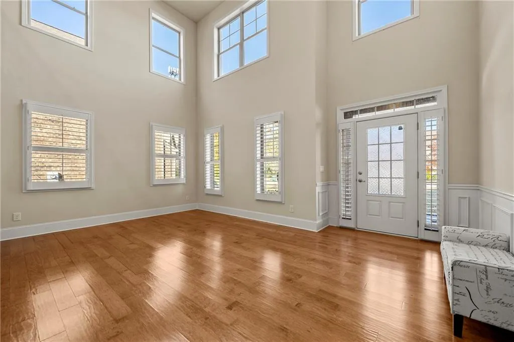 7755 Stratford Lane, Sandy Springs, Georgia 30350, 5 Bedrooms Bedrooms, ,4 BathroomsBathrooms,Residential,Sold,7755 Stratford Lane,6973085