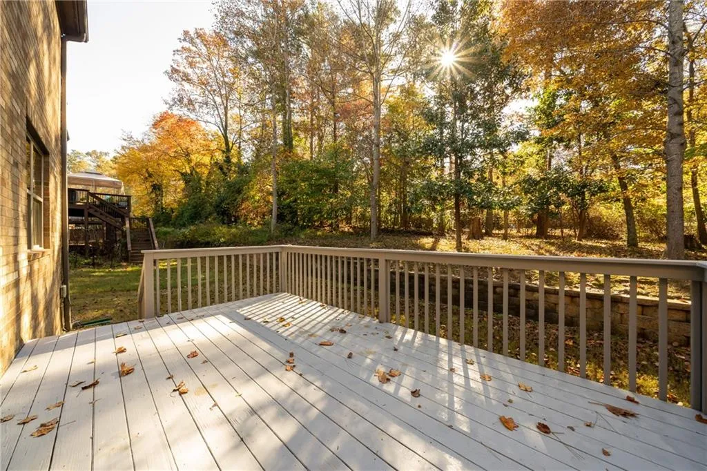 7755 Stratford Lane, Sandy Springs, Georgia 30350, 5 Bedrooms Bedrooms, ,4 BathroomsBathrooms,Residential,Sold,7755 Stratford Lane,6973085