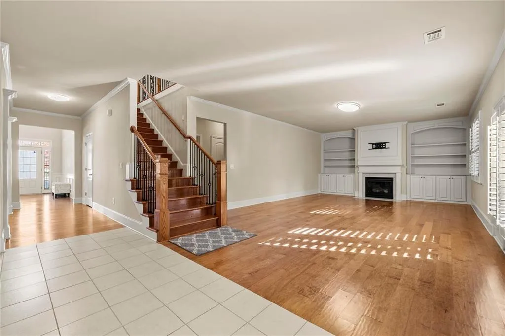 7755 Stratford Lane, Sandy Springs, Georgia 30350, 5 Bedrooms Bedrooms, ,4 BathroomsBathrooms,Residential,Sold,7755 Stratford Lane,6973085